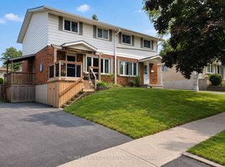 117 Markwood Dr #1, Kitchener, ON N2M 2H3