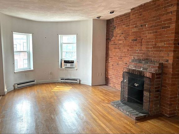 3rd image of 249 W Newton St APT 8