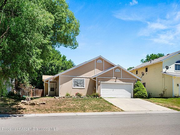2nd image of 328 Dragonroot Dr