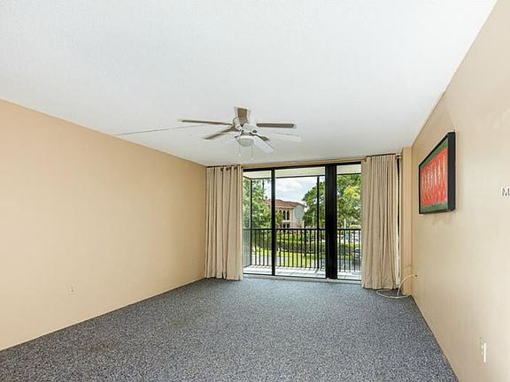 3rd image of 25188 Marion Ave #B