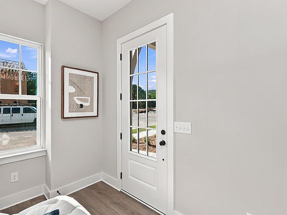 5th image of 754 River Walk Dr