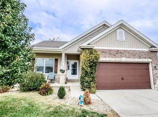 239 Pecan Bluffs Dr, Wentzville, MO 63385