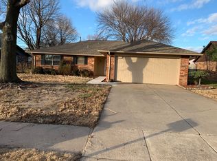 117 Lansbrook Rd, Ponca City, OK 74601