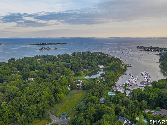 3rd image of 3 Hilltop Road