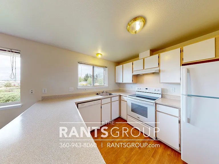 Yelm Creek Apartments — Photo 39