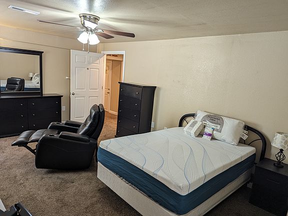 4th image of 323 Zuniga St