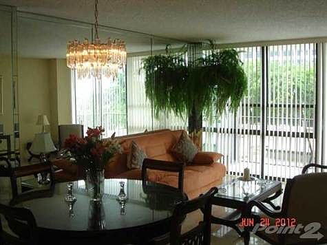 3rd image of 600 NE 36th St APT 205