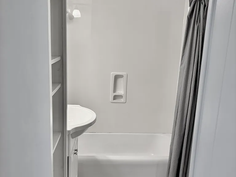 203 Dunkirk St — Photo 6