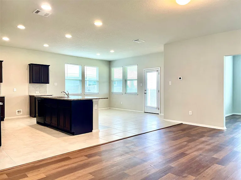 6701 Wolf Pack Dr — Photo 6