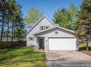 8751 Huron Dr, Howard City, MI 49329