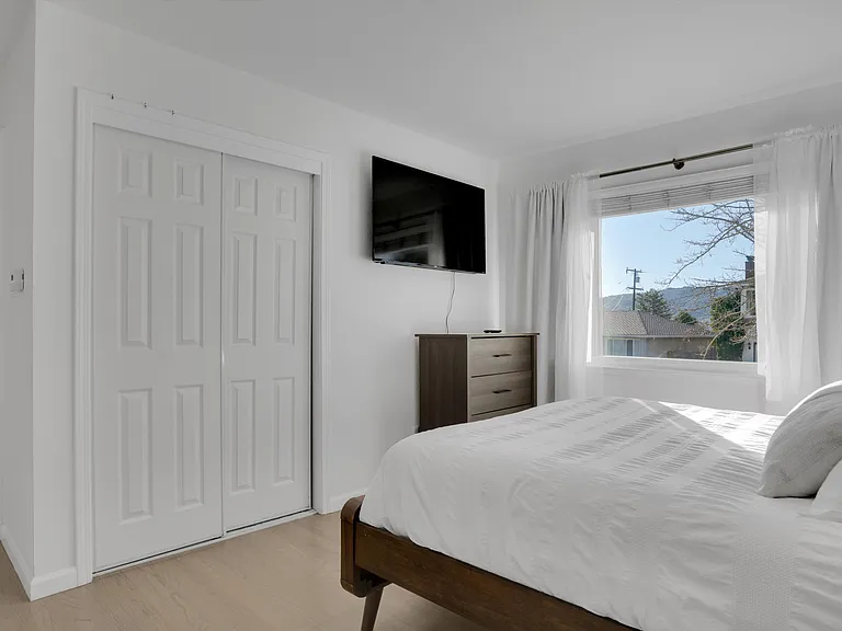 Stewarton Dr — Photo 22