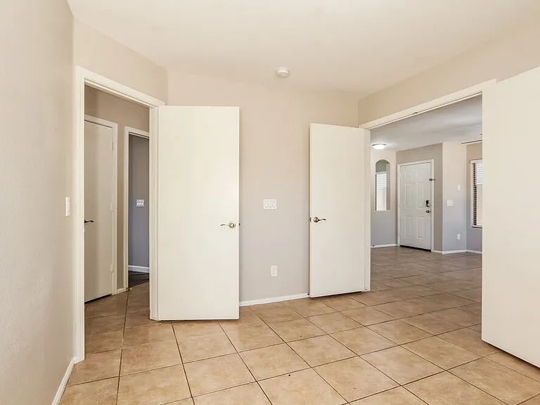 12508 W Windsor Blvd — Photo 12