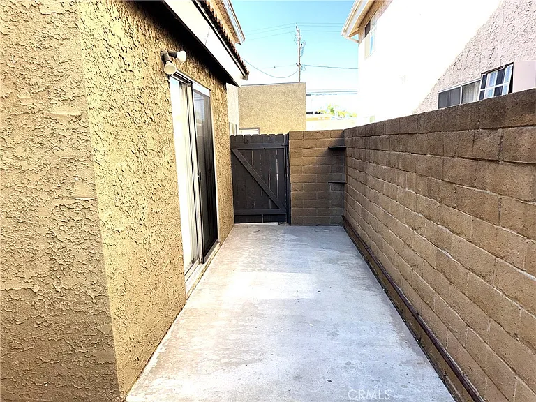 3901 Green Ave — Photo 20