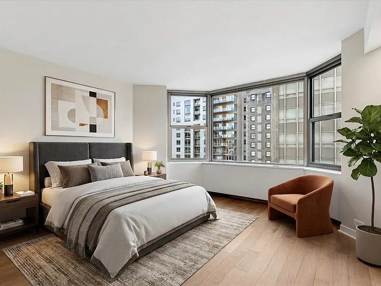535 N Michigan Ave #2204 — Photo 3