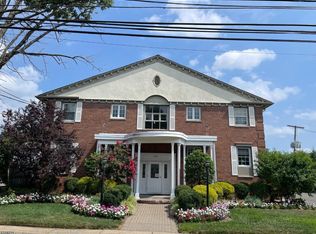 206 Main St #1001, Millburn, NJ 07041