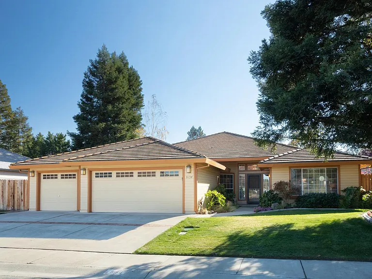 3154 Granite Dr — Photo 1