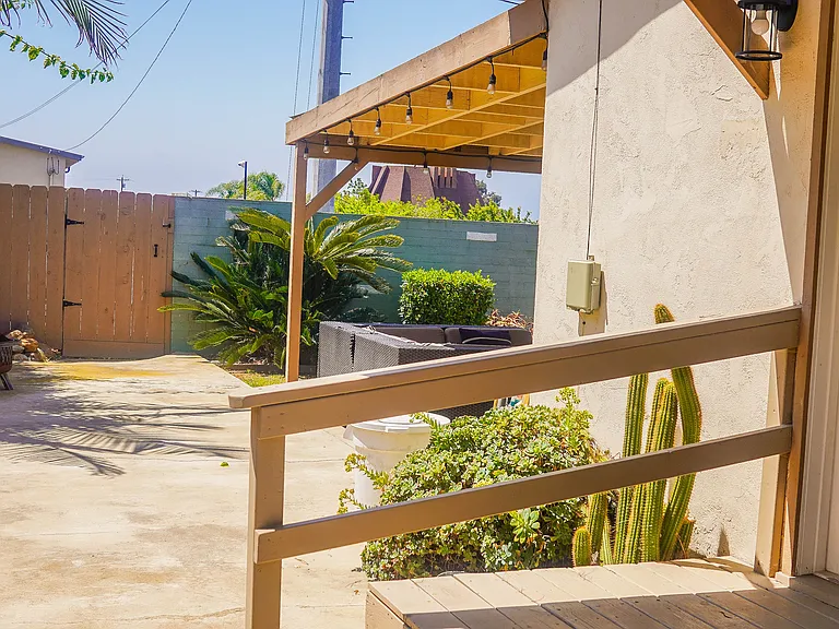 4281 Conrad Ave — Photo 16