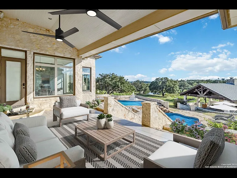 27481 Smithson Valley Rd — Photo 10