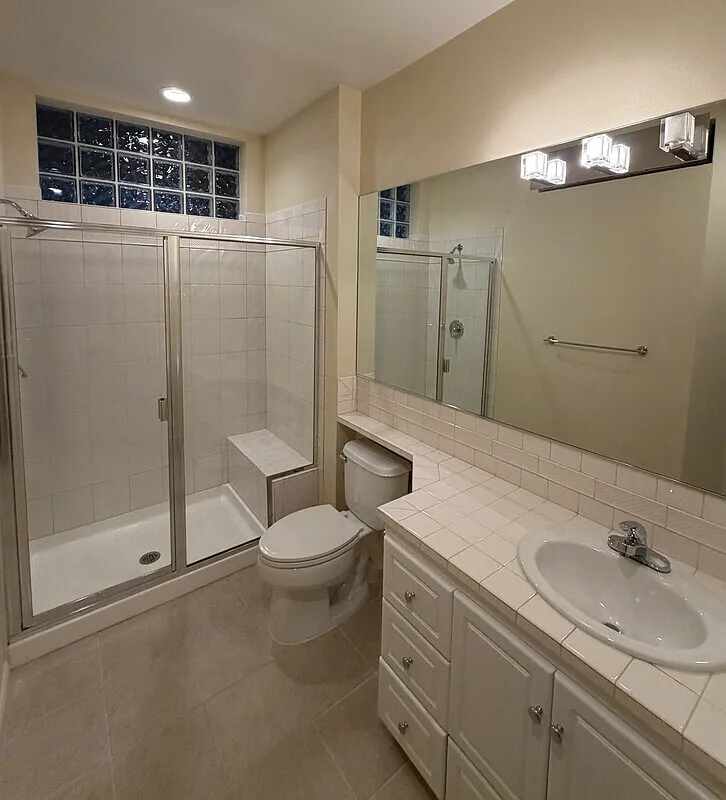 2 bed, 1.5 bath, 1720 sqft, $4,250 — Photo 2