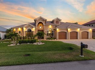 1718 SE 44th Ter, Cape Coral, FL 33904