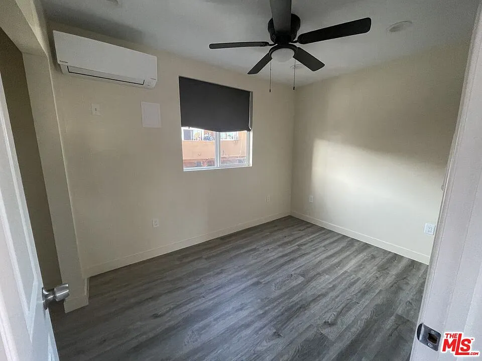 2 bed, 1.0 bath, 800 sqft, $2,100 — Photo 3