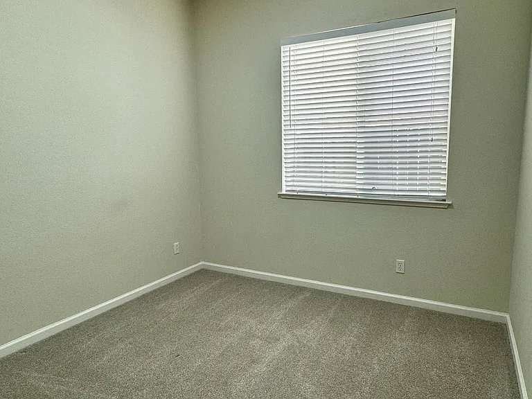 4181 Cherry Blossom Ln — Photo 26