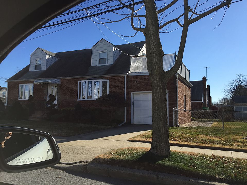 1st image of 264-16 85th Ave