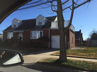 264-16 85th Ave, Floral Park, NY 11001