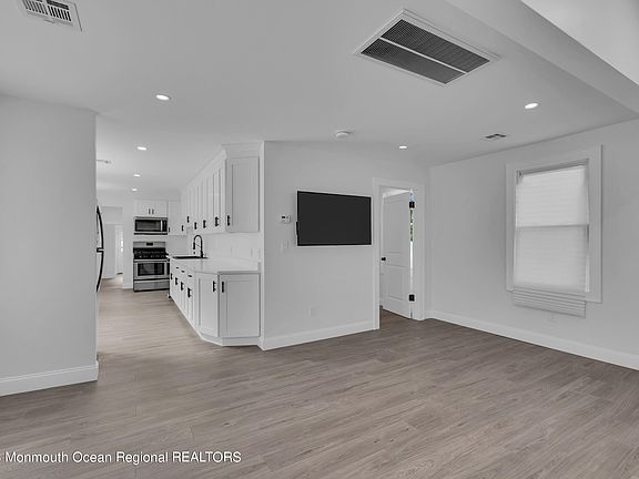 4th image of 612 Buermann Ave