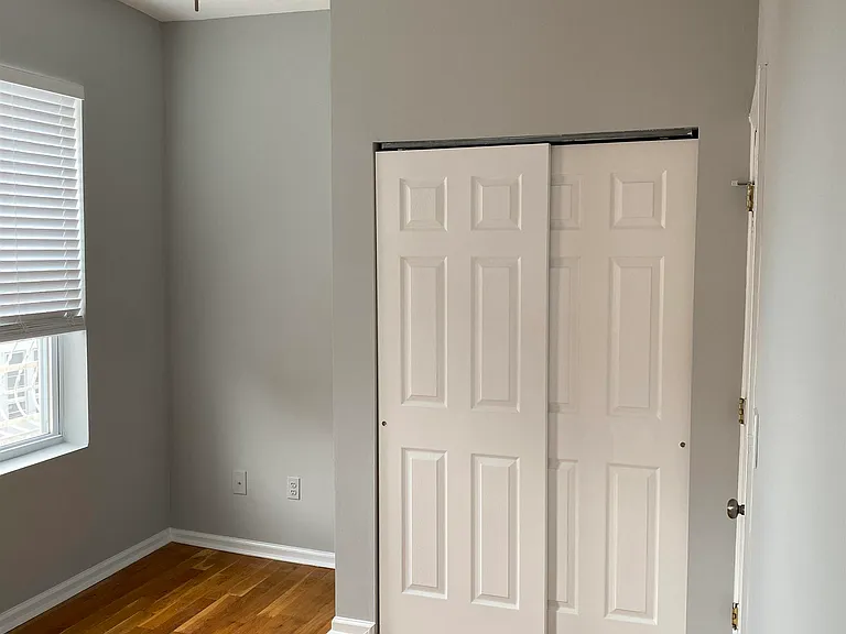 734 Adams St #5C — Photo 7