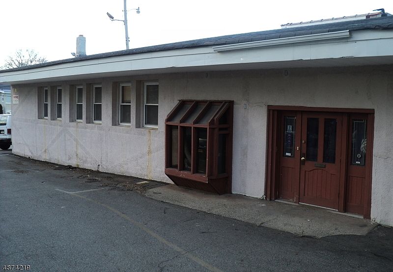 2nd image of 246-B Wanaque Ave