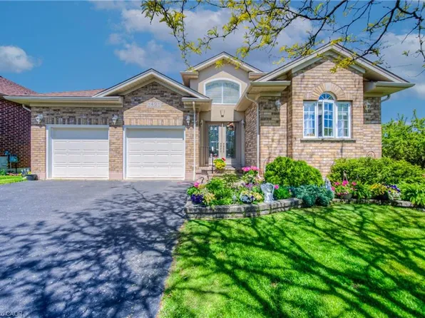 40 Devonshire Dr, Wilmot, ON N3A 4J7