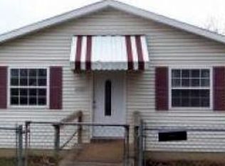 706 13th St, Parkersburg, WV 26101