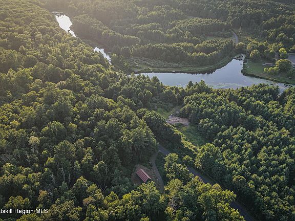 3rd image of 281 Cold Brook Road