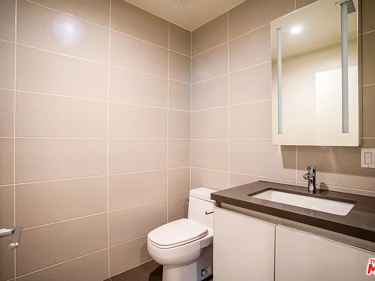 938 S Orange Grove Ave #201 — Photo 10