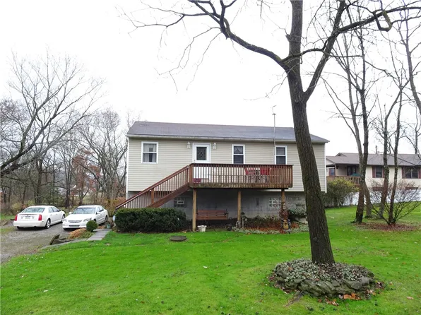 512 Rear St S #9, Youngwood, PA 15697