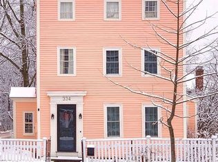 334 Merrimac St, Newburyport, MA 01950