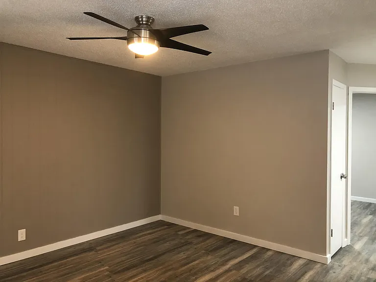 426 Main Streetsuite #B — Photo 8