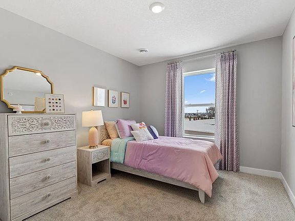 5th image of 1270 Ashbury Dr