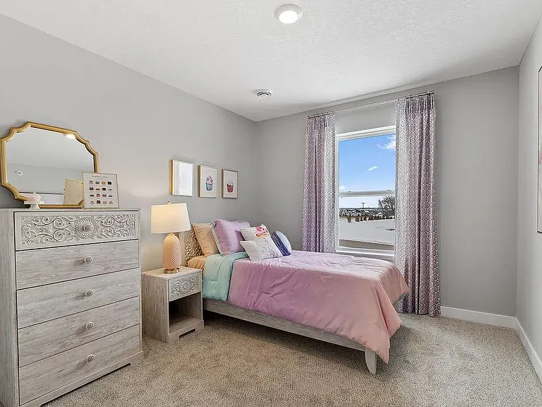 1270 Ashbury Dr — Photo 5