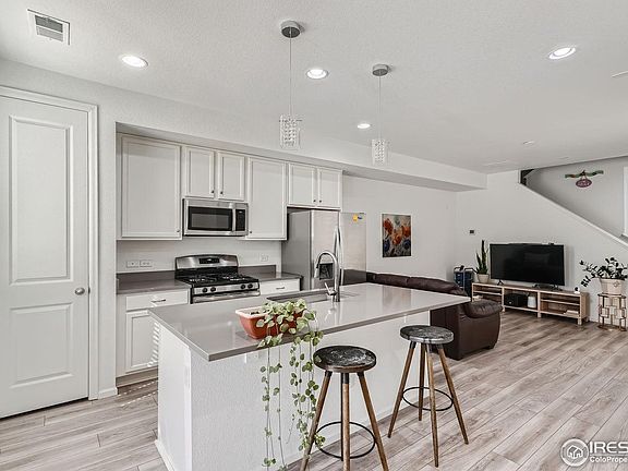 3rd image of 17215 E Center Pl