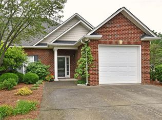 2079 Salisbury Sq, Winston Salem, NC 27127