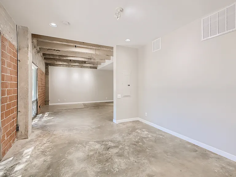 1115 S Alamo St #2302 — Photo 22