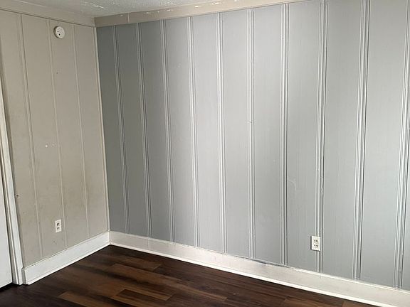 3rd image of 147 E Etta Ave
