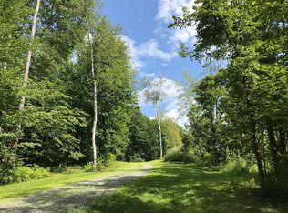 2 Housatonic Ct, Stockbridge, MA 01262