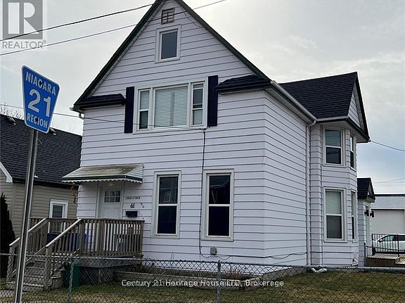 2nd image of 61 Phipps St