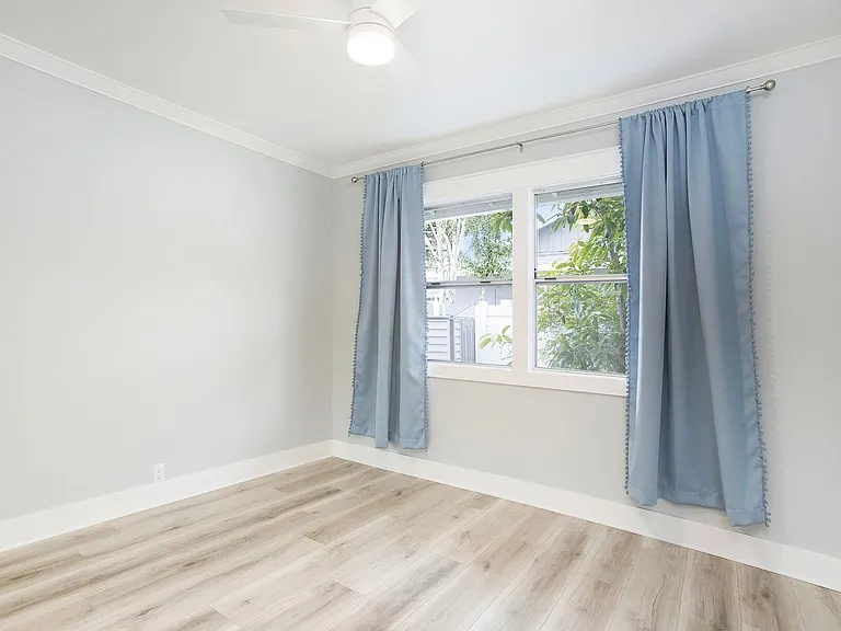 518 E Barkley Ave — Photo 27