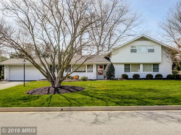7920 Ivy Ln, Pikesville, MD 21208