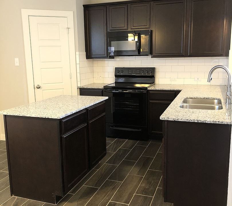 1st image of 1060 W Sierra Vista Ct