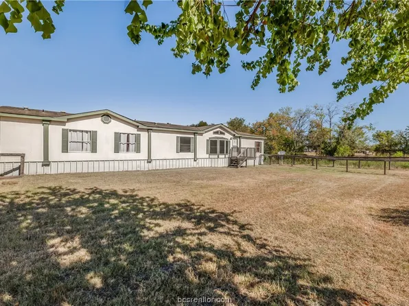 7640 Main St, Iola, TX 77861